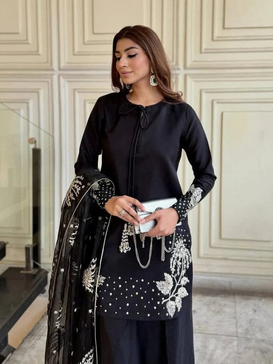 Zola Embroidered 3Pc