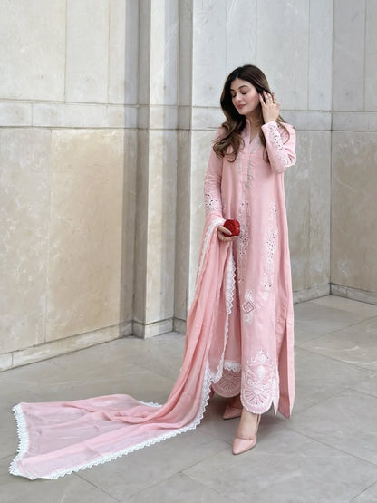 Vaneeza Embroidered 3pc