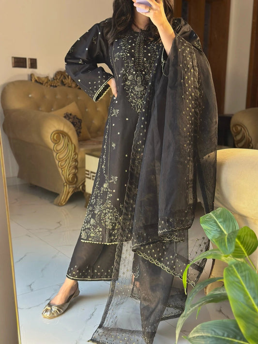 Mannat Embroidered 3pc